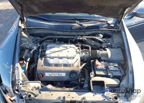 2011 Honda Accord 3.5 Ex-L из США, поврежденный, VIN 1HGCP3F84BA010715